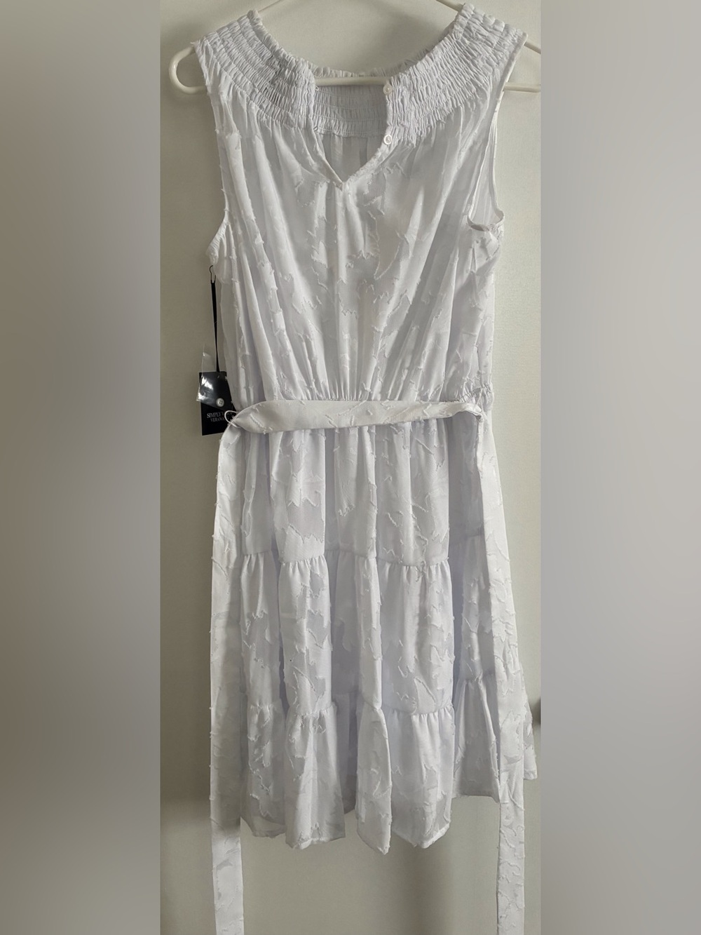 Simply Vera Vera Wang White Tiered Textured Maxi Dress with Belt